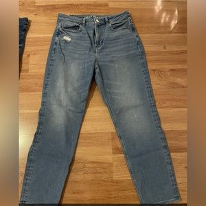 American eagle size 8 stretch mom jeans